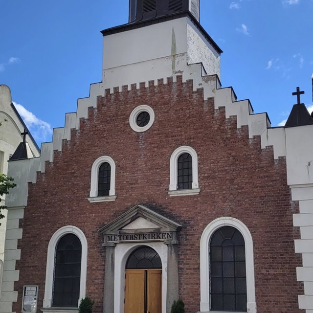Superlangdag i Horten torsdag 3. juli ÅPEN KIRKE i Metodistkirken kl. 12.00-18.00